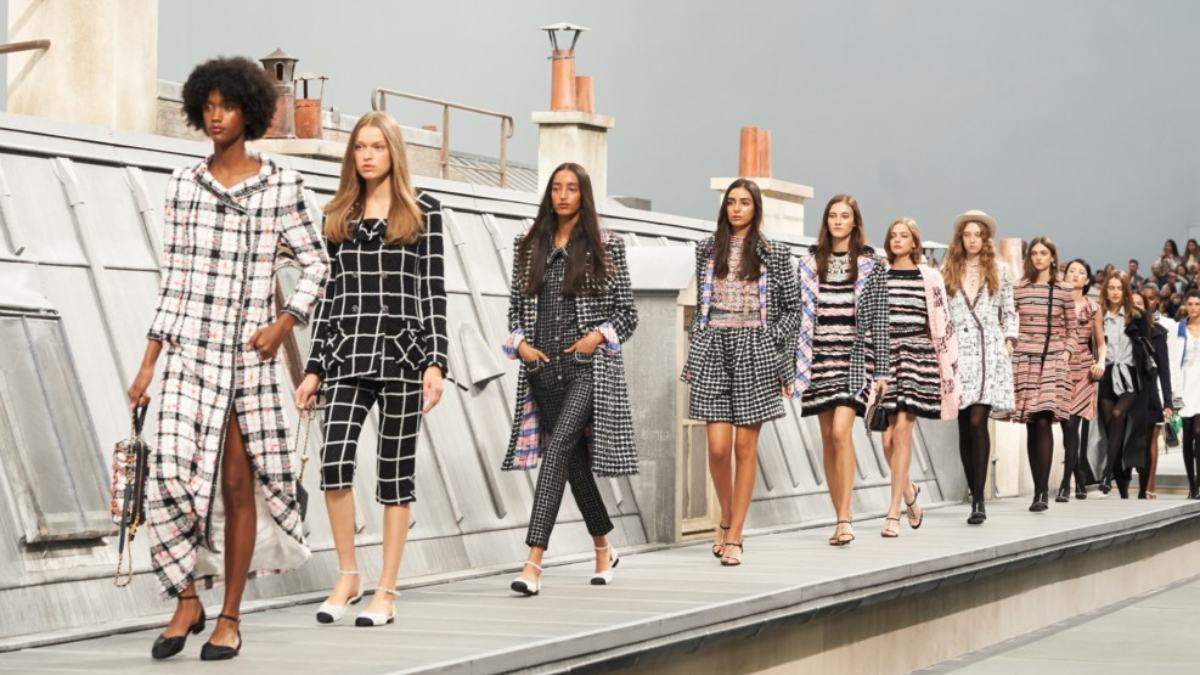 Показ Chanel весна-лето 2020 Показ Chanel весна-лето 2020