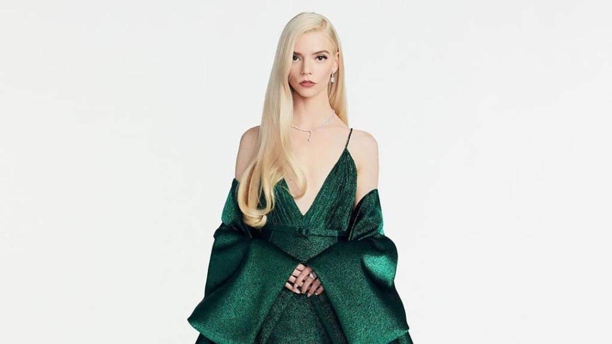 Аня Тейлор-Джой в изумрудном платье Dior Couture: фото Аня Тейлор-Джой в изумрудном платье Dior Couture: фото