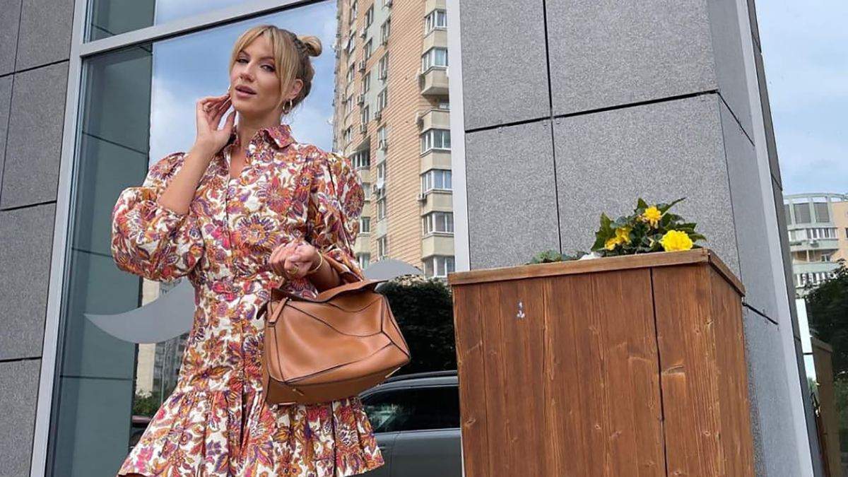 Lesya Nikityuk Pokazala Modnij Vihid U Kvitkovomu Kostyumi Krasivi Foto Fashion